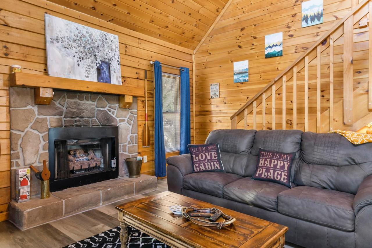 Serenity, A Rustic Log Cabin Retreat Sevierville Luaran gambar