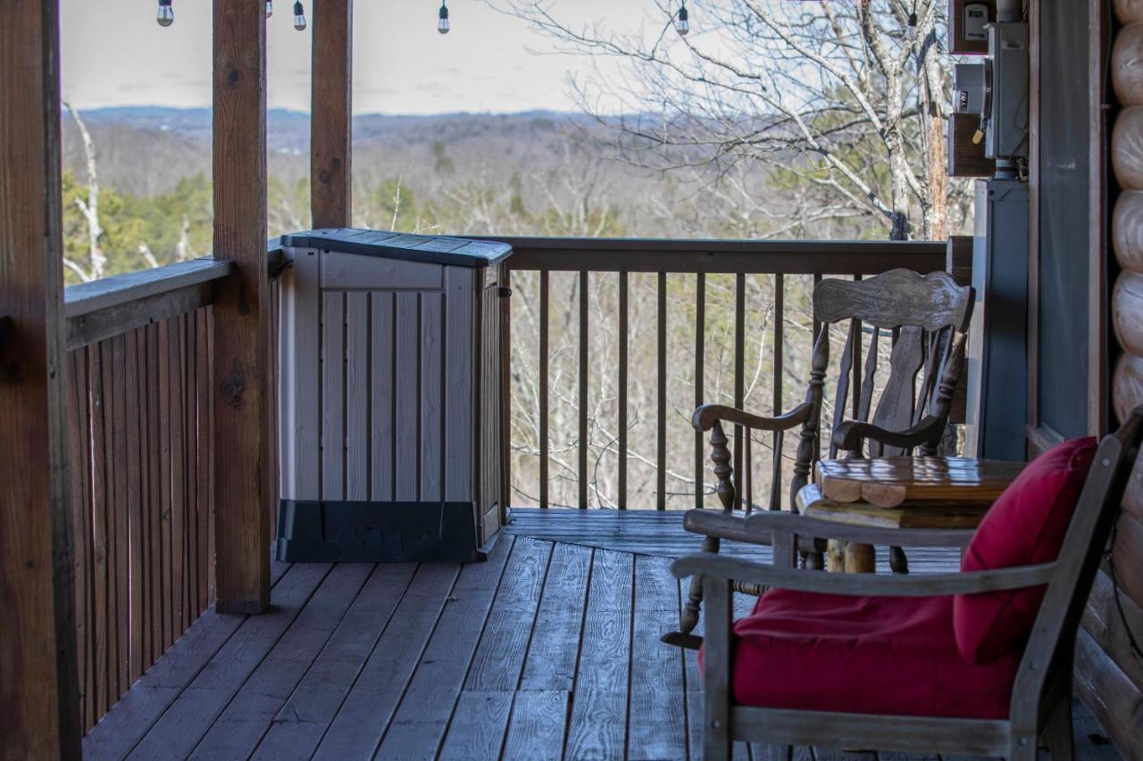 Serenity, A Rustic Log Cabin Retreat Sevierville Luaran gambar