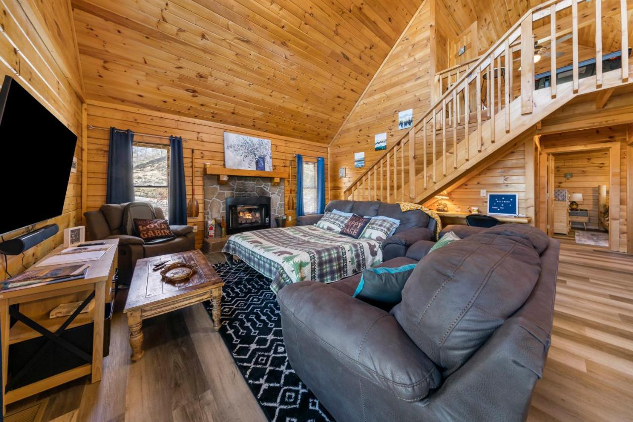 Serenity, A Rustic Log Cabin Retreat Sevierville Luaran gambar